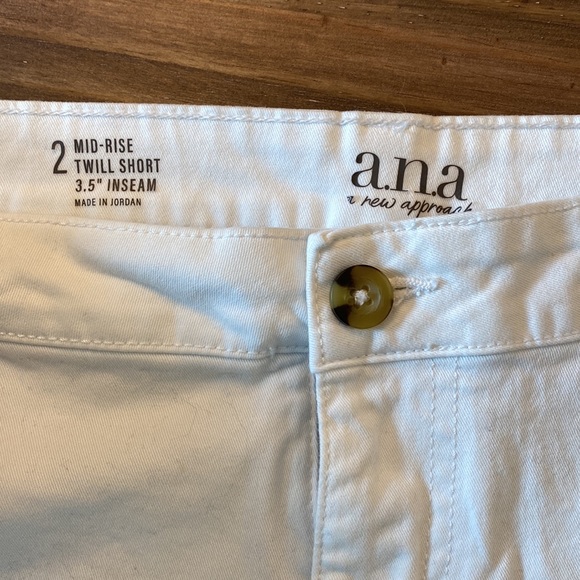 A.n.a white twill shorts - Picture 4 of 7